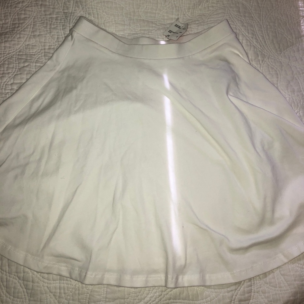 NWT WHITE SKATER SKIRT